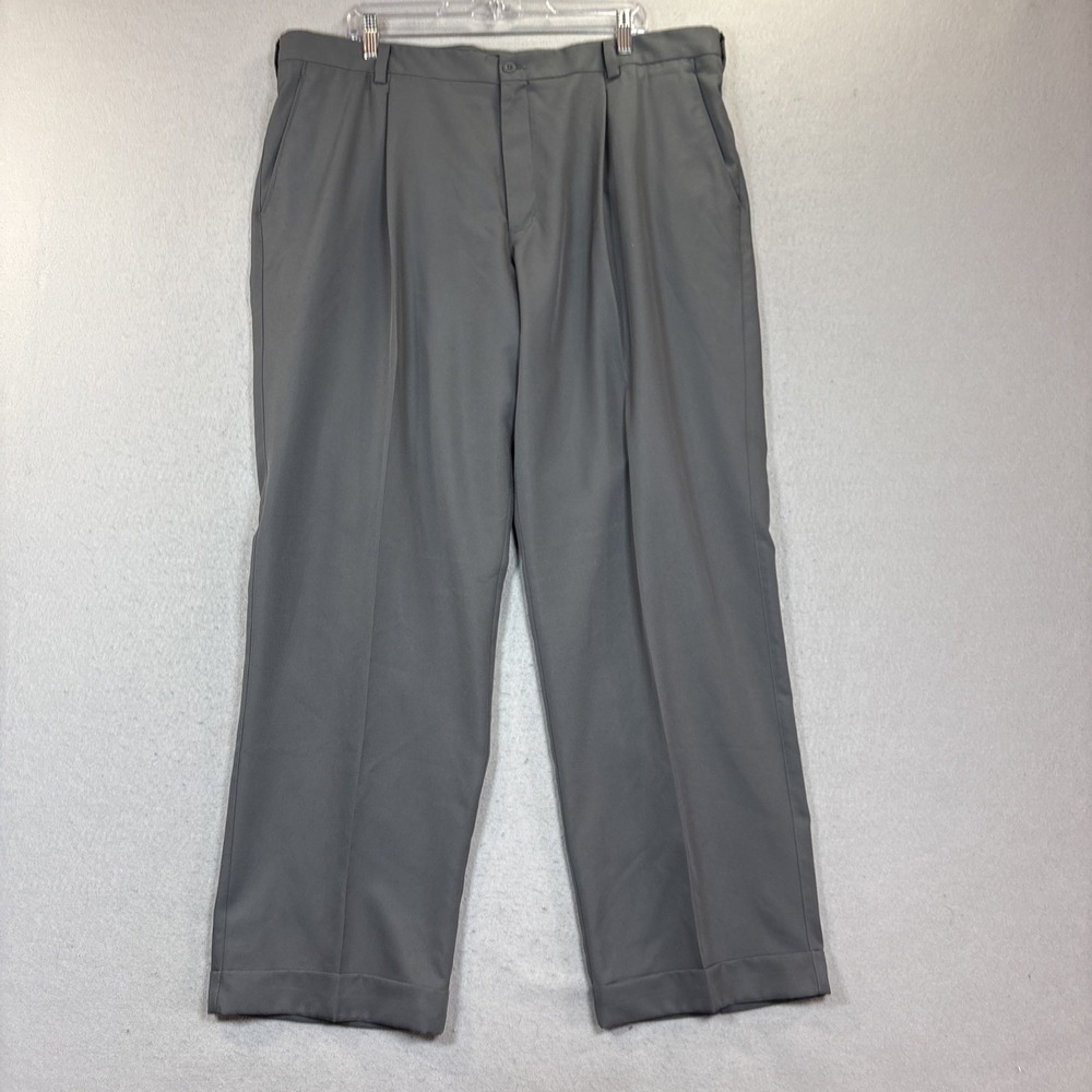 Nike Golf‎ Dri-Fit Men's 40x32 Gray Pocketed Pleat Front Straight Leg Pants